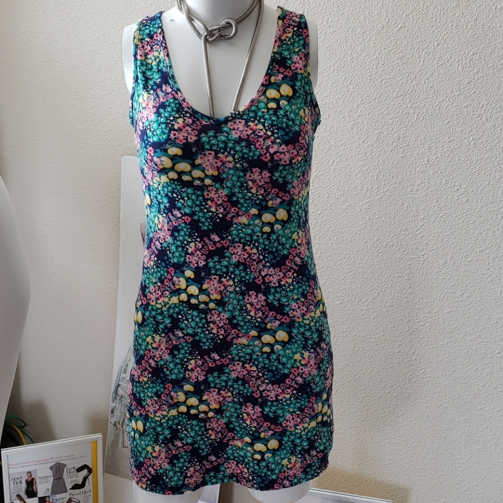Love couture multi color dress 👗